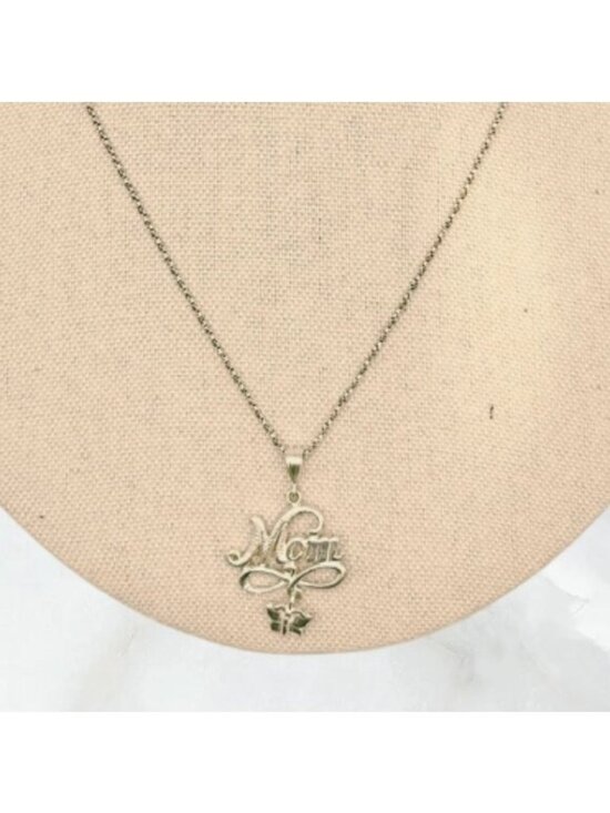 925 Sterling Silver Jewelry - Sterling Silver "MOM" Pendant on Sterling Silver Box Chain
